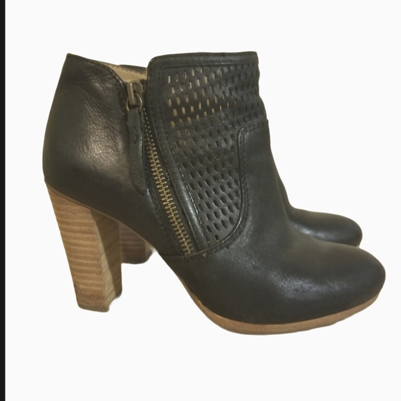 Geox Leather Ankle Boots size 35